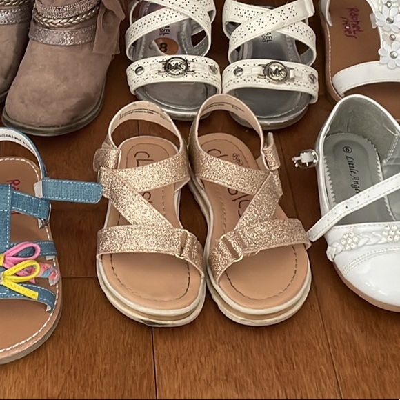 Gold sequin toddler sandals - size 8 - Picture 2 of 2